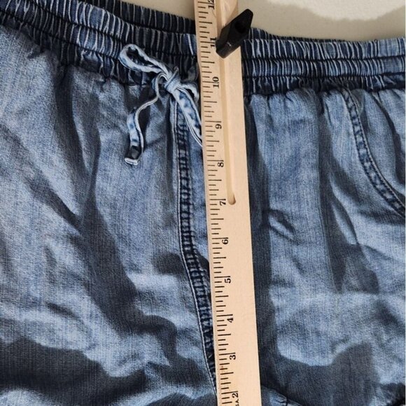 Universal Thread Shorts Womens M blue Chambray Denim Casual - Picture 5 of 9